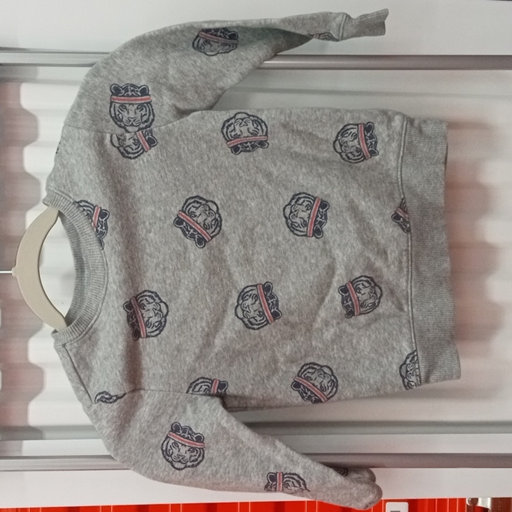 Boys old navy pullover sweater size 5T
